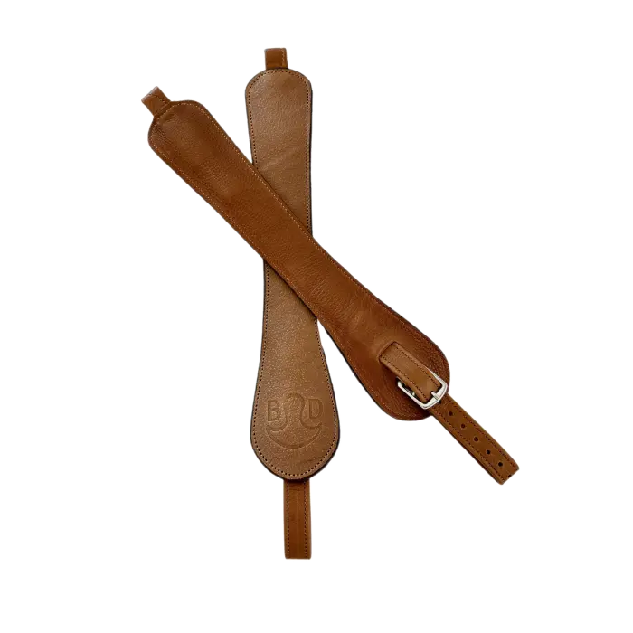 Stirrup leathers wide